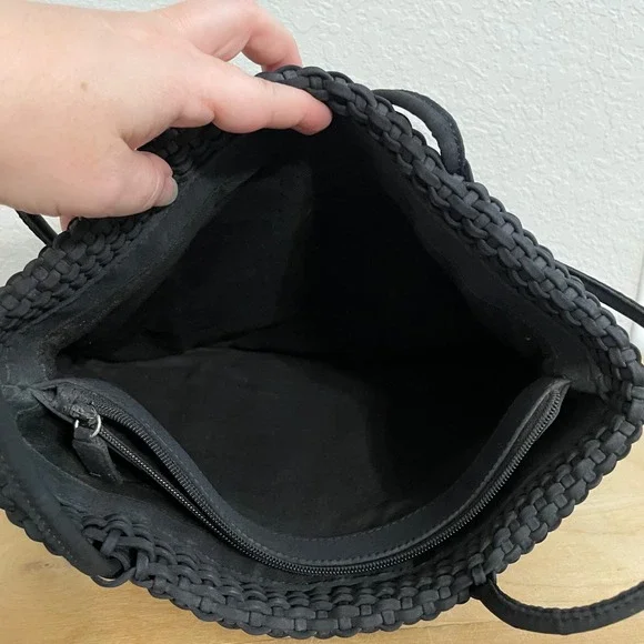 Rare 90s NINE WEST Black Woven Tote Bag Shoulder Bag Textured Style - Picture 6 of 7